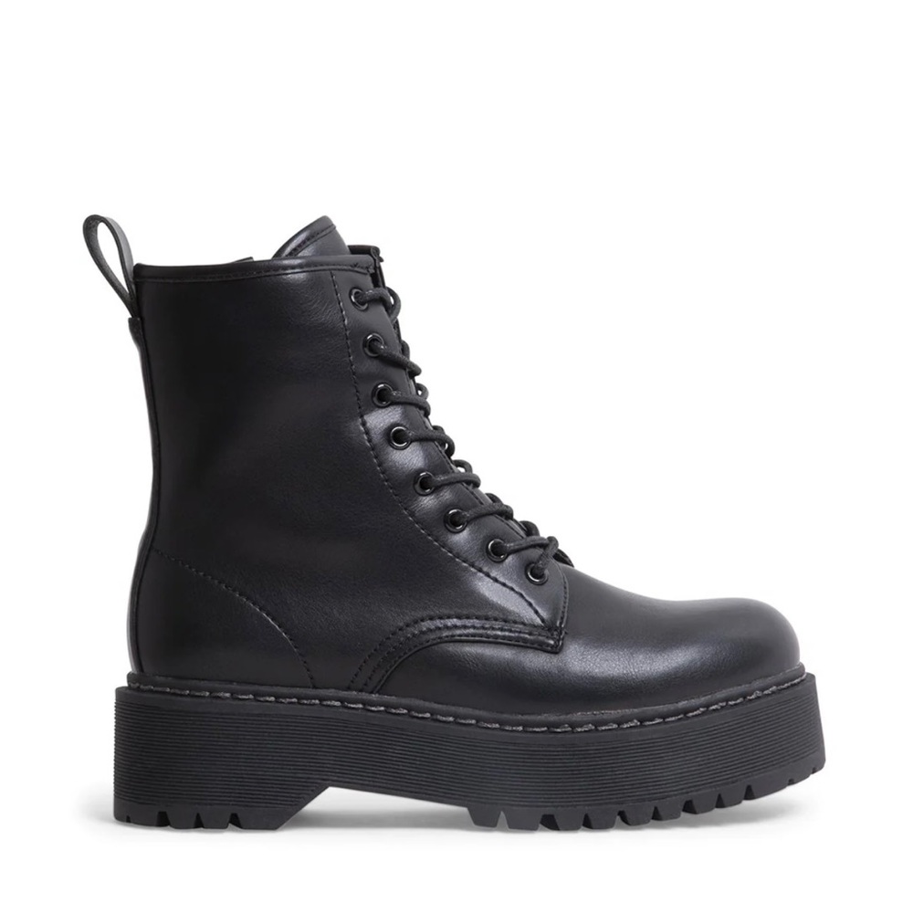 Steven Madden Bettyy combat boots